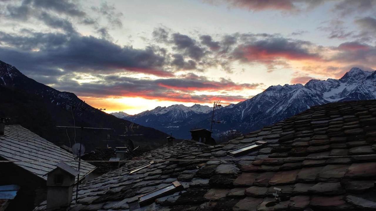 Meizon - La Montagna, Pila, Crevacol, Aosta E Valpelline Gignod Bagian luar foto